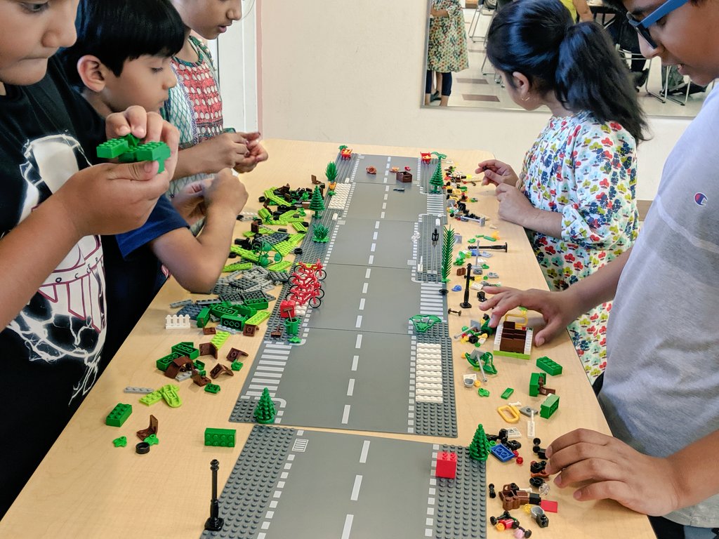 Drew__Hart's tweet photo. Public planning at it's best when kids design streets with Legos!!
Studying Stockton Blvd right now with these fine folks.
https://t.co/pftcQn2sGz
#VisionZeroSac https://t.co/9JG68NJwd7