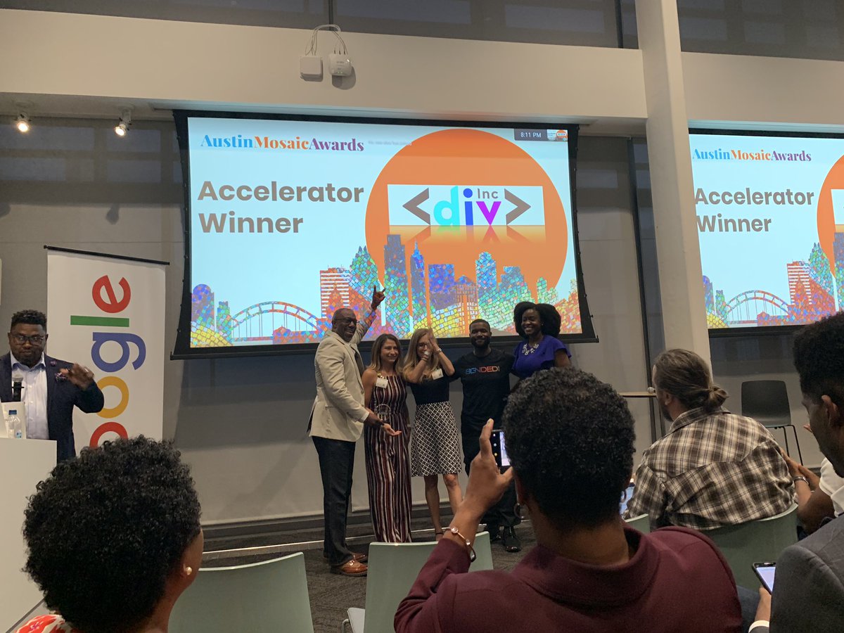 savannah_lb's tweet image. HUGE congrats to our friends and partners at @DivIncatx for winning in the Accelerator category at the #AustinMosaicAwards 👊🏼👊🏽👊🏿