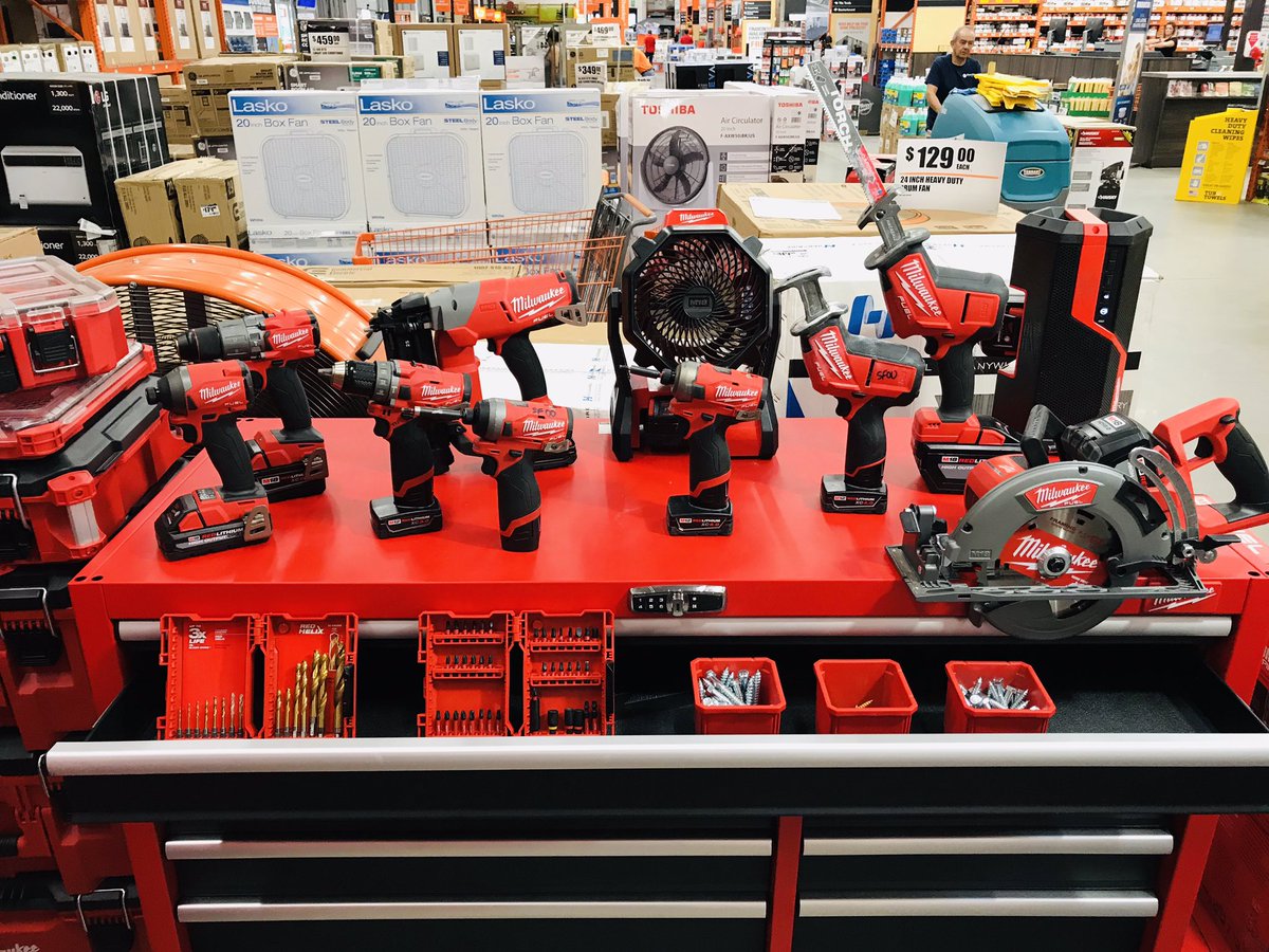 sarahTTI's tweet photo. Thank you SM, Joe Lombardi and Store 257! #TeamTTI appreciates your support and #Partnership!! 🔥🧰🛠@HomeDepot @garydemarinis @terryquinlan13 #StPetersburg  @MilwaukeeTool https://t.co/RnpYEx4jcd