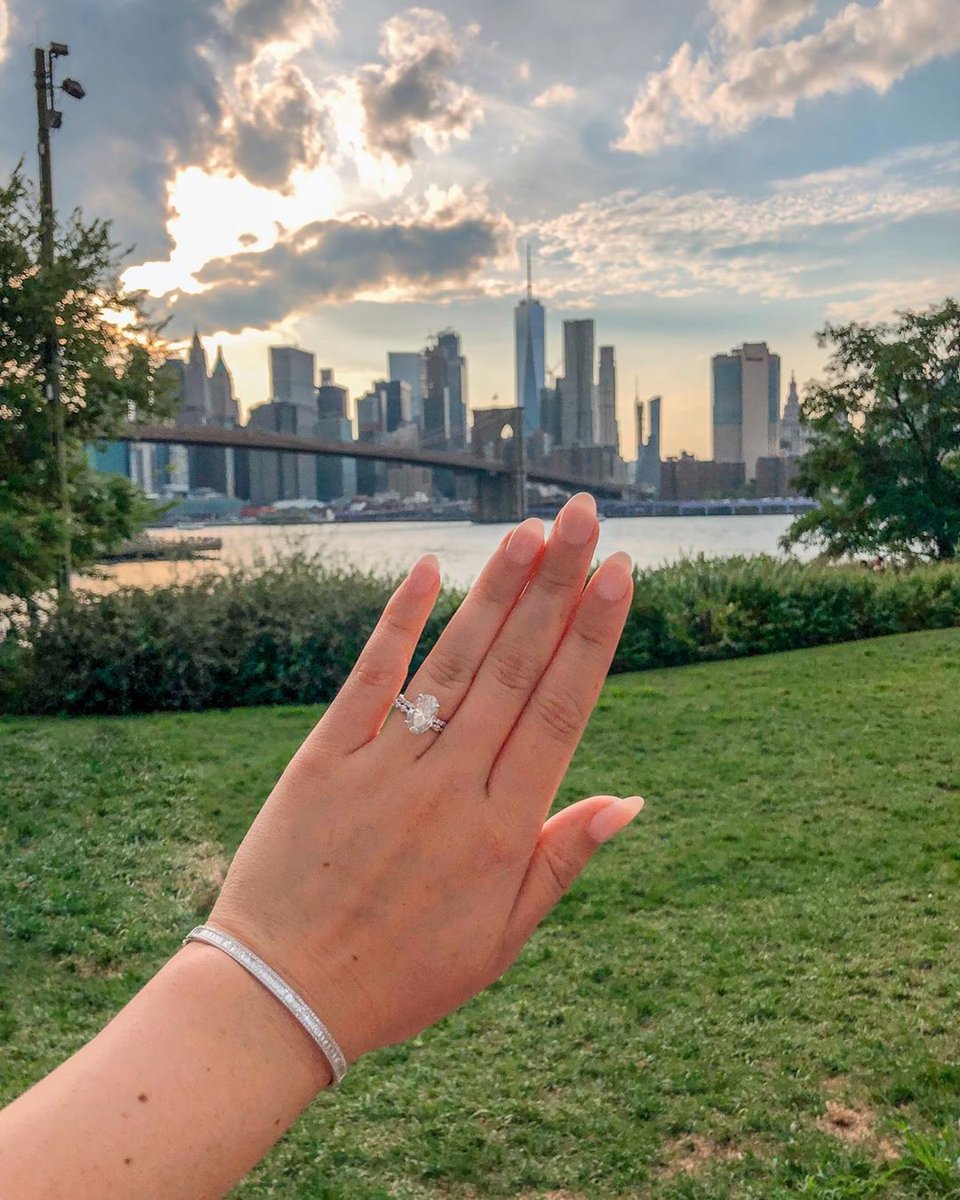 PBrideDiamonds's tweet photo. Ring View in Brooklyn πβ¨ #pbdbling https://t.co/fTR6OrBRsI
