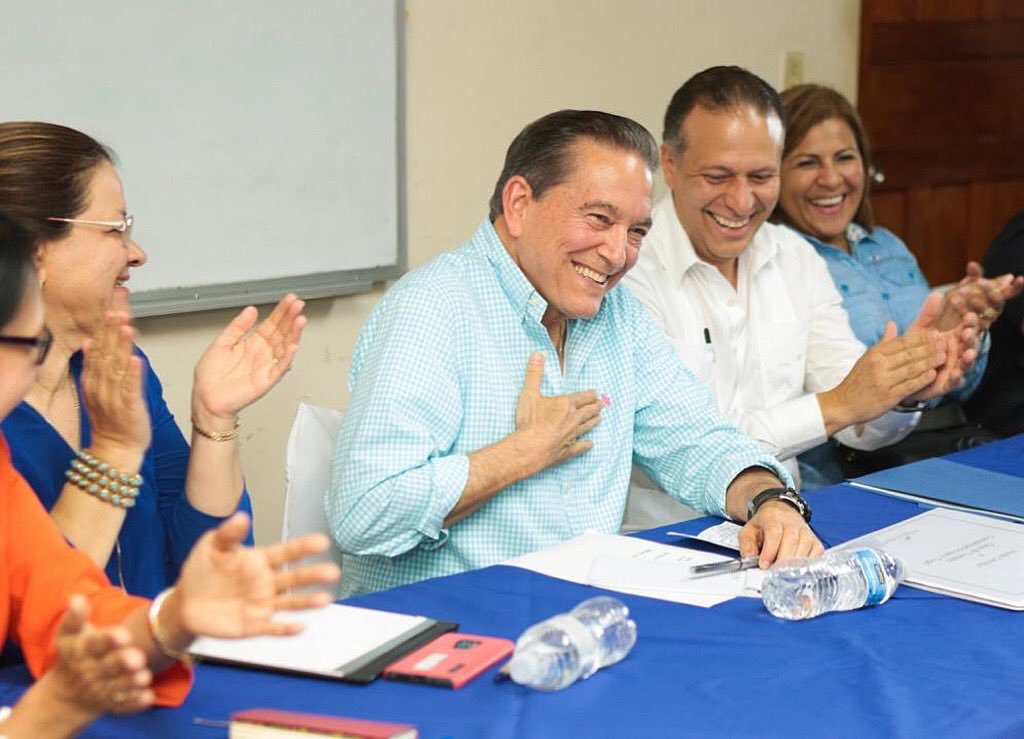 La clave del #BuenGobierno es trabajar en equipo para aportar calidad de vida a los panameños, por eso me encuentro aquí, en la gobernación de Chiriquí, alineando por primera vez en la historia a la junta técnica de la provincia. #UnidosLoHacemos