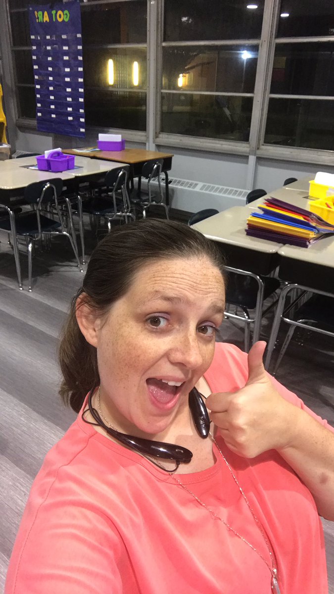 MelissahShows's tweet photo. @thekjohnston here are a few pictures of my classroom thus far. Anything helps please help me #clearthelists #4thgrade #3rdweekofschool #shrinkthelist #mathteacher https://t.co/oHBzqRIXiX https://t.co/ELMcnJZ1QF