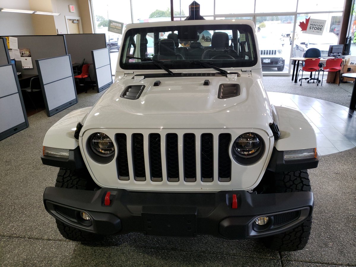 _JRWitt's tweet photo. #2020Gladiator #Jeep 💥
#Mopar #FCA 💥
O|||||||O #GetOutside 🍃 https://t.co/UsnfXDNVLC