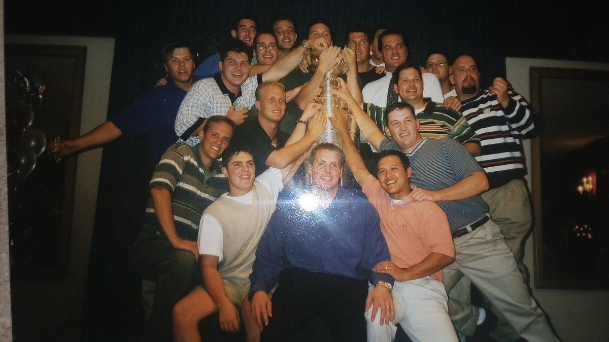 RetiredMrC's tweet photo. Hard to believe this was 25 years ago! #RedWings #StanleyCup #AaronWard #TimeFlies #MyBuddiesForLife https://t.co/tSe2GtO15y
