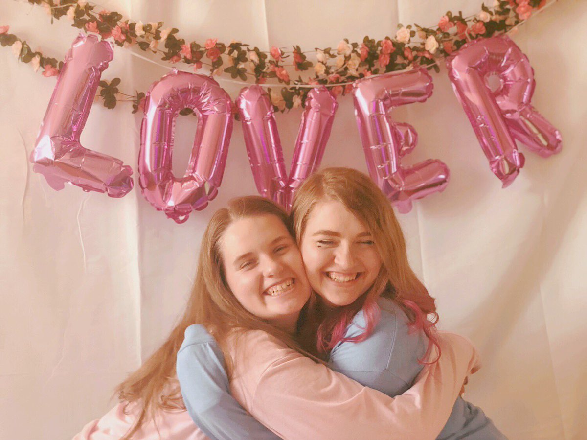 pommomara's tweet photo. Baby doll when it comes to  a L O V E R 💖⭐️ @rebekahswiftie @taylornation13 @taylorswift13 #LoverAtMidnight #ts7iscoming https://t.co/WxhSyrj899