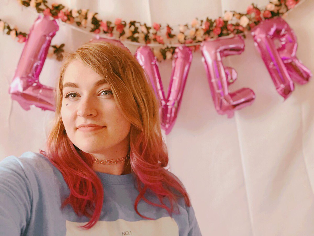 pommomara's tweet photo. Baby doll when it comes to  a L O V E R 💖⭐️ @rebekahswiftie @taylornation13 @taylorswift13 #LoverAtMidnight #ts7iscoming https://t.co/WxhSyrj899