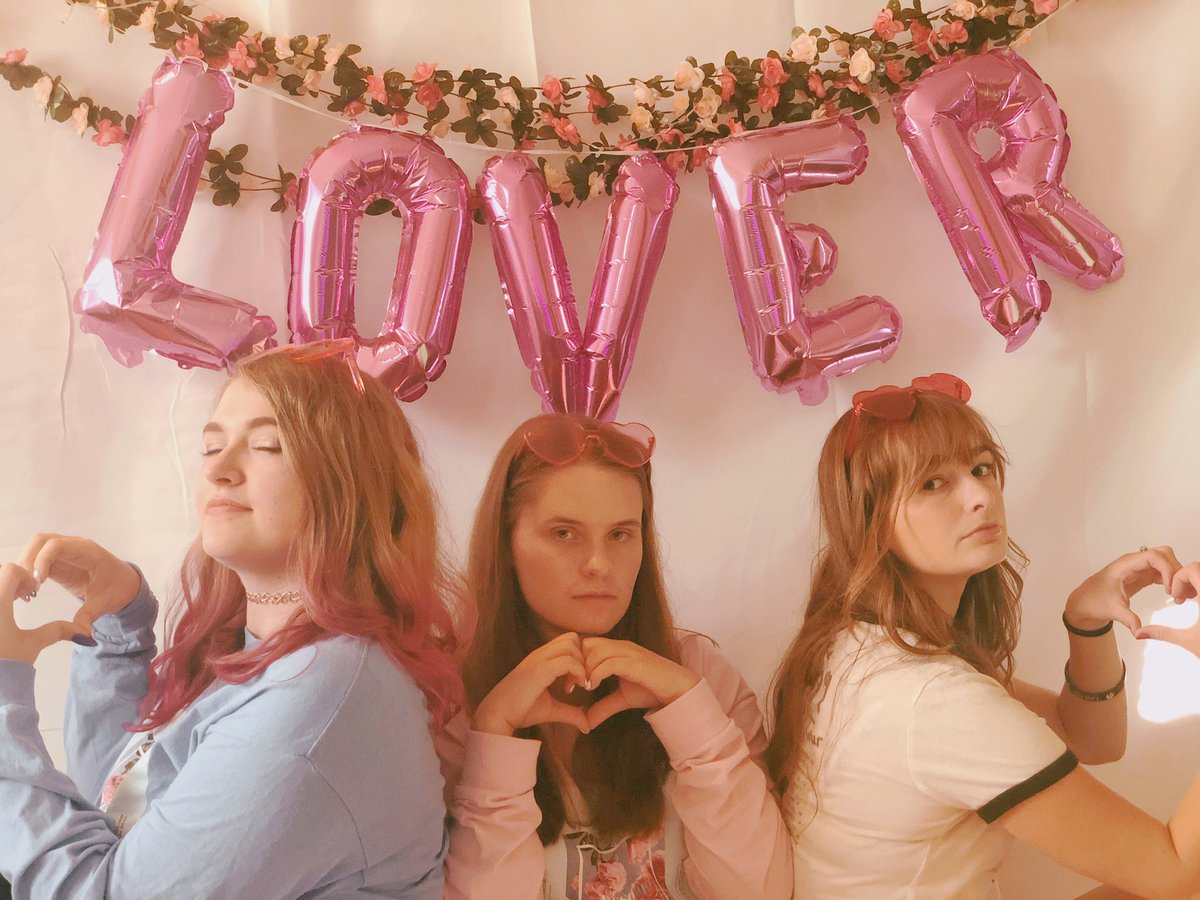 pommomara's tweet photo. Baby doll when it comes to  a L O V E R 💖⭐️ @rebekahswiftie @taylornation13 @taylorswift13 #LoverAtMidnight #ts7iscoming https://t.co/WxhSyrj899