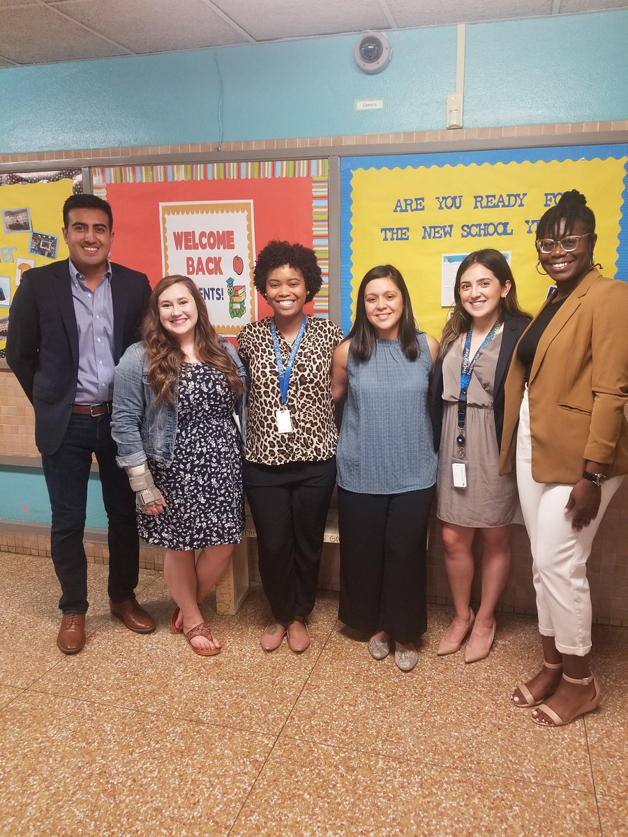 vivi_lopez4's tweet photo. Meet the Teacher in the books!! Super grateful to share this experience with my new teammates. They have been nothing but awesome. We are going to have a great year!!! Missing @ms_prunty! #MitchellStrong @alexanncurtis7 @msmtzteaches @MsJames2019 @MsAmusaLeads  @Mitchell_Elem https://t.co/9XblXqKGXs
