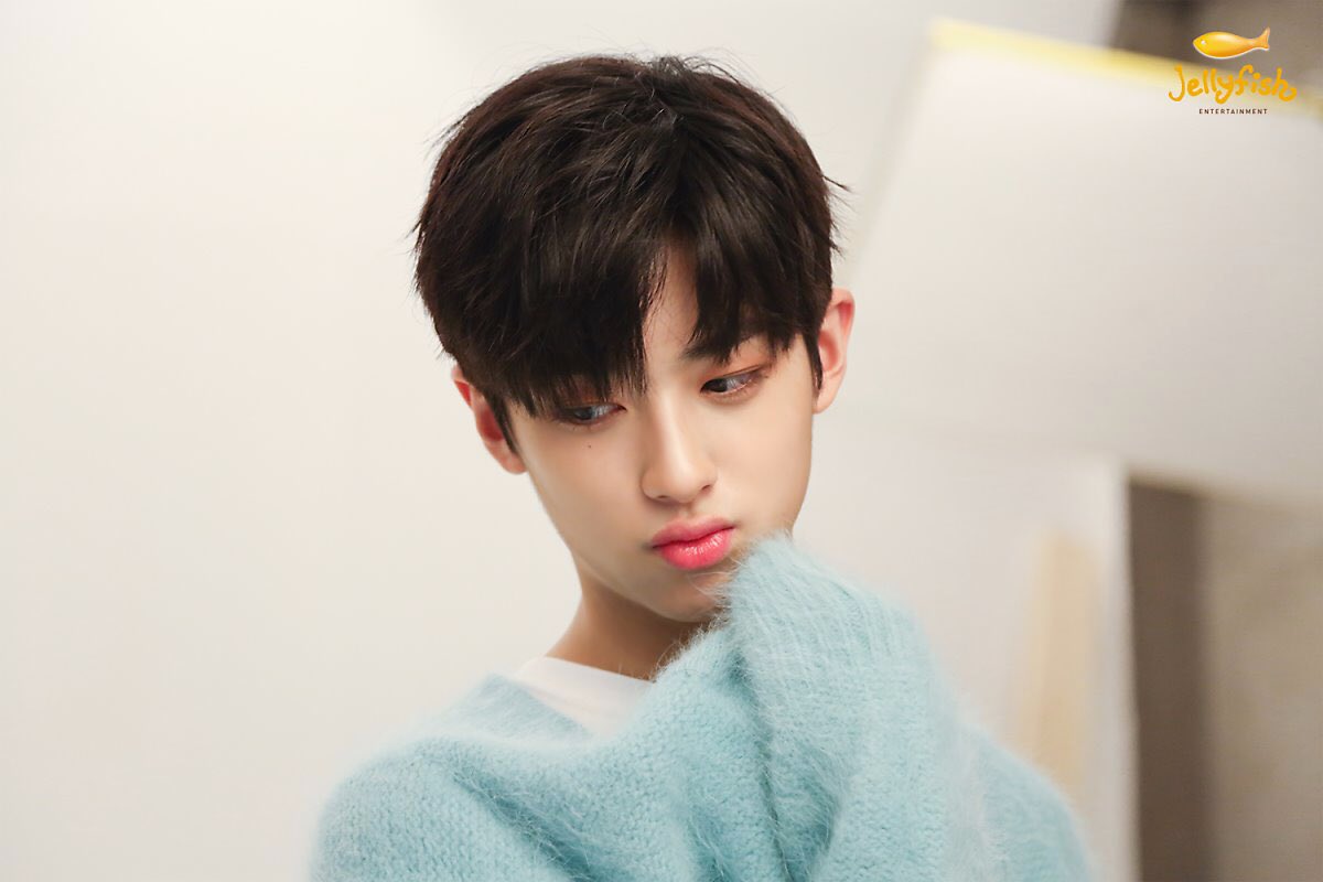 [PIC] 190823 เบื้องหลังการถ่ายภาพโปสเตอร์แฟนมีทติ้ง (5)

#KIMMINKYU #김민규 #คิมมินกยู