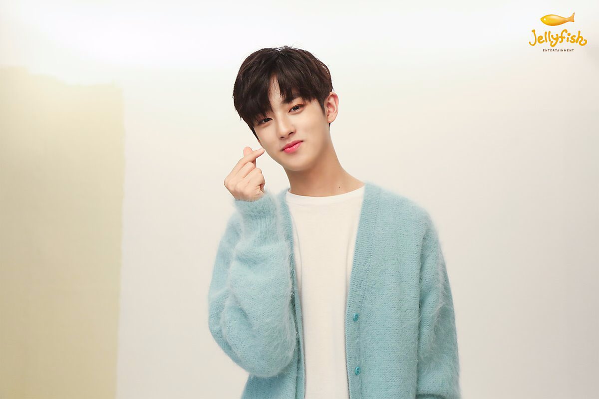 [PIC] 190823 เบื้องหลังการถ่ายภาพโปสเตอร์แฟนมีทติ้ง (9)

#KIMMINKYU #김민규 #คิมมินกยู