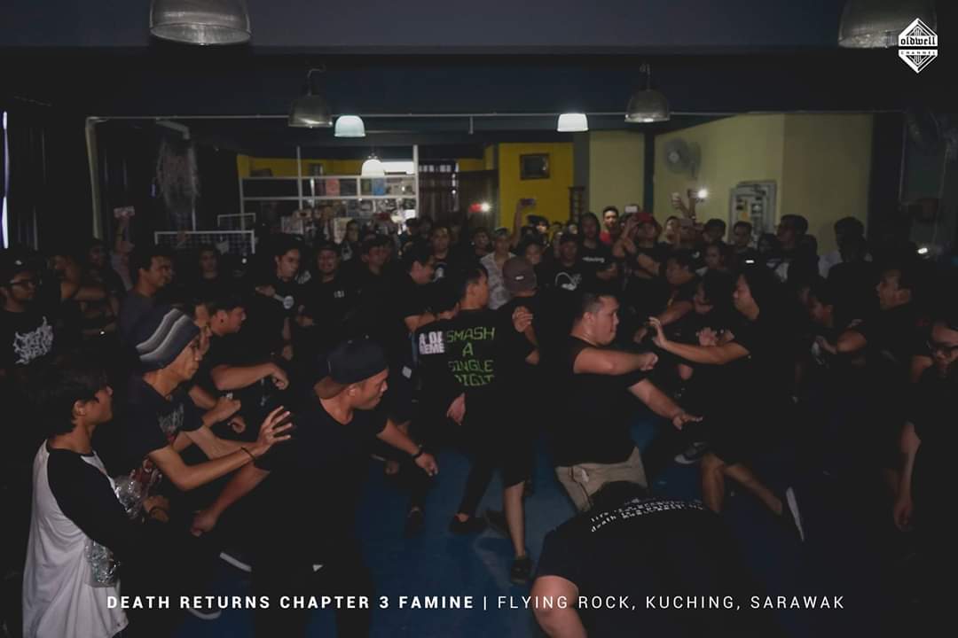 DeathReturns's tweet photo. Chapter 4 Hydra is happening tomorrow in Kuching sarawak!

Will this year chaos top off last year's?

Hydra VS Famine

See you guys there!

#DRhydra
#dr2019
#sevenserpentstour
#deathreturns2019 https://t.co/Nho7OZu7kK