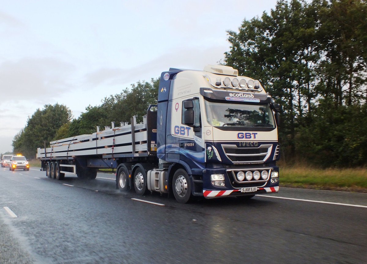 GroupGbt's tweet photo. Great photo of our @IVECO working hard along side @jdpierceltd  this week great company to be working along side very professional. https://t.co/EeRXFLHvQi