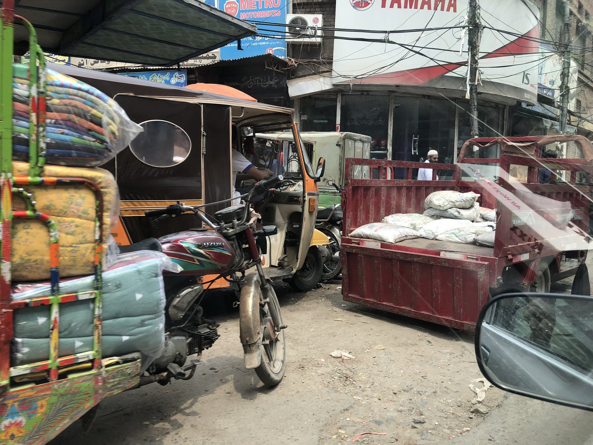 Situation on #McleodRoad & #BrandrathRoad and all adjacent areas is pretty much same. Entire roads are having Stalls & Parkings only. One lane is left for traffic that too is occupied by one way violators. @SHABAZGIL where is anti-encroachment drive ? Where is Local Govt ?