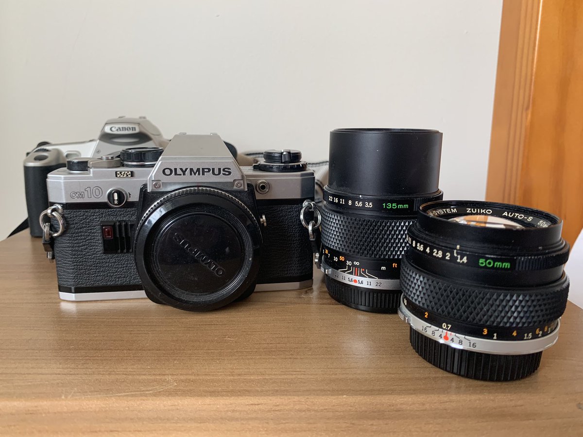 Joeynoble's tweet image. Ahhh my first loves 💕💕📷 
#photography #firstcamera #EVER!