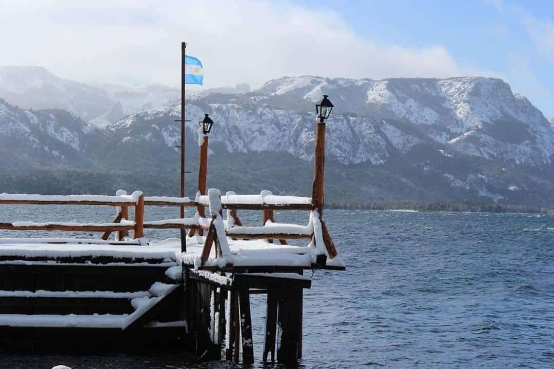 Ruta237Imagenes's tweet photo. "Aguardando"
@claauferval
#invierno18 #villatraful #visualgrams #nature #naturalmentemágico #tulugarenelmundo #patagonialakes #trafullake #lake #landscape #beautifulview #amagingview #awesomepic #instapic #instashot #reflex #mountain
@villatraful https://t.co/LB4KUvrbyN