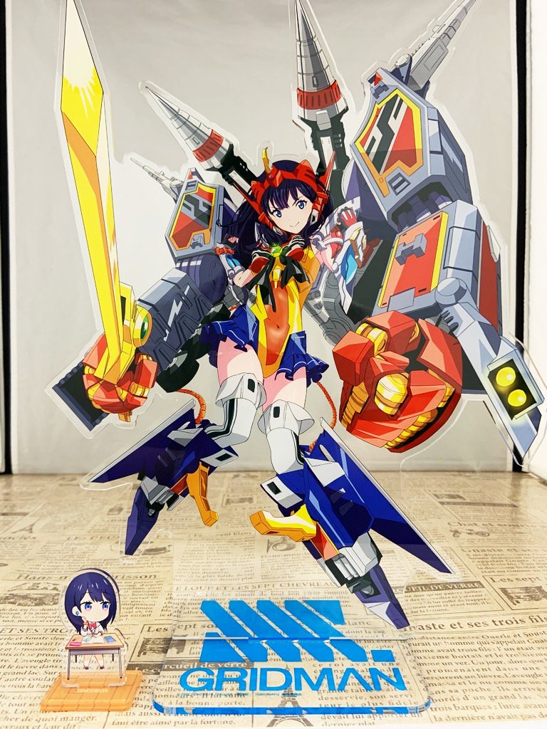 新品 六花 グリッドマン ユニバース ドンキ コラボ MEGAアクリルスタンド グリッドマン ユニバース公式アカウント on X: