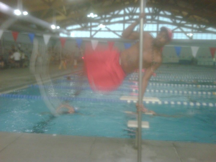 ManFrazFitGuru's tweet photo. #tbt lifeguard days
.
.
#manfraz #fitnessguru #gurustatus #fitness #exercise #workout #throwback #Thursday #lifeguard #runner #me #followme https://t.co/3I7V5ElqDM