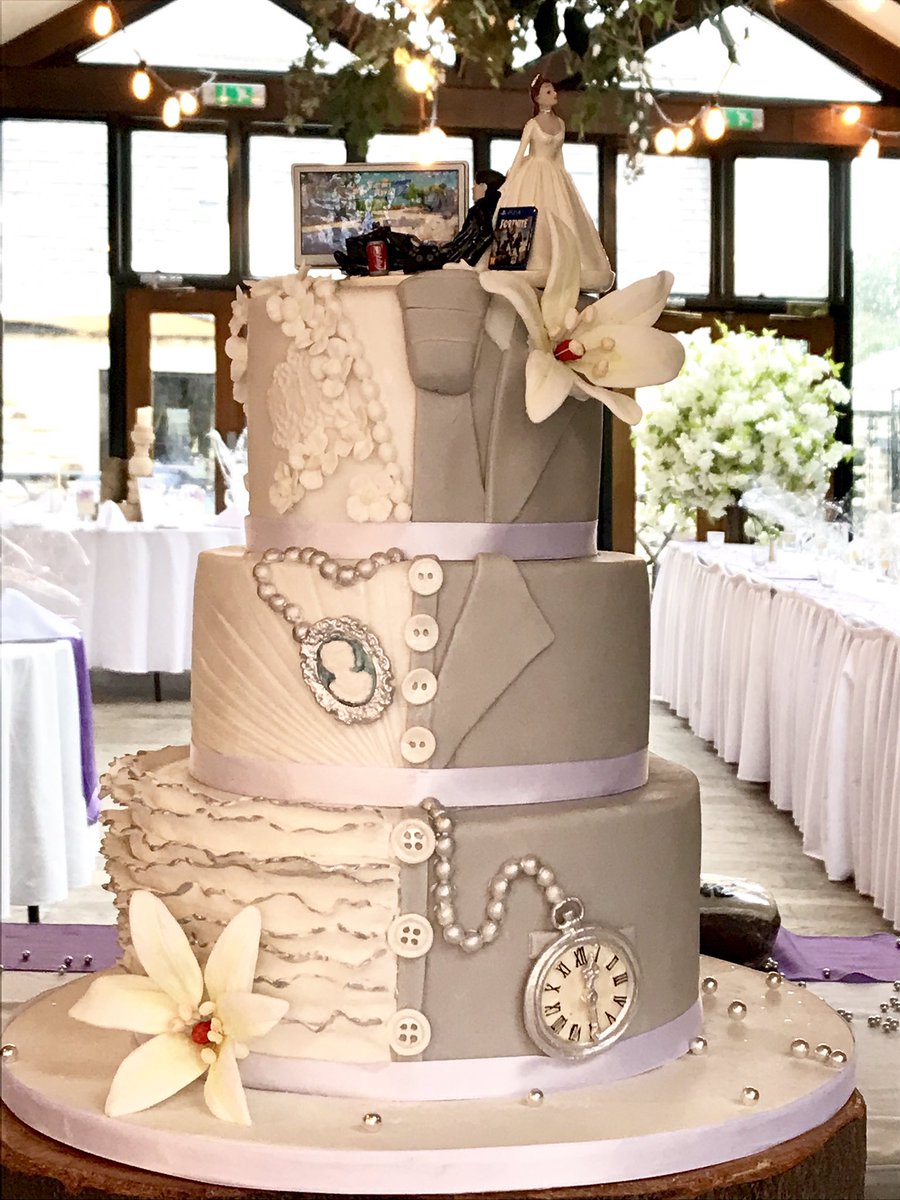 CakesandMore's tweet photo. If Cake Friday isn’t a thing, it really should be.
But then, everyday should be cake day.
#cakefriday #cakeday #havecake #cakedecorating https://t.co/UarHSLxFJz