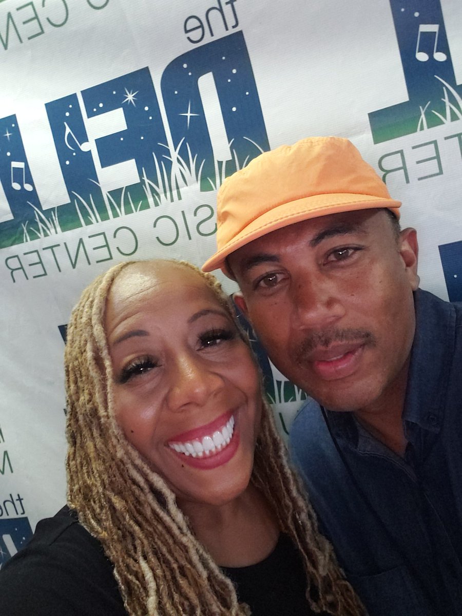 MsPattyJackson's tweet photo. Iheartradio @DellMusicCenter #Adimu #Quietstorm @wdasfm #wdasfm #iheartradio #philly https://t.co/kM0elpjtrk