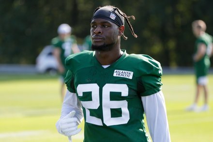 nytimes.com/2019/08/22/spo…"Le’Veon Bell’s Long-Awaited Return Will Have to Wait" by DAVE CALDWELL via NYT