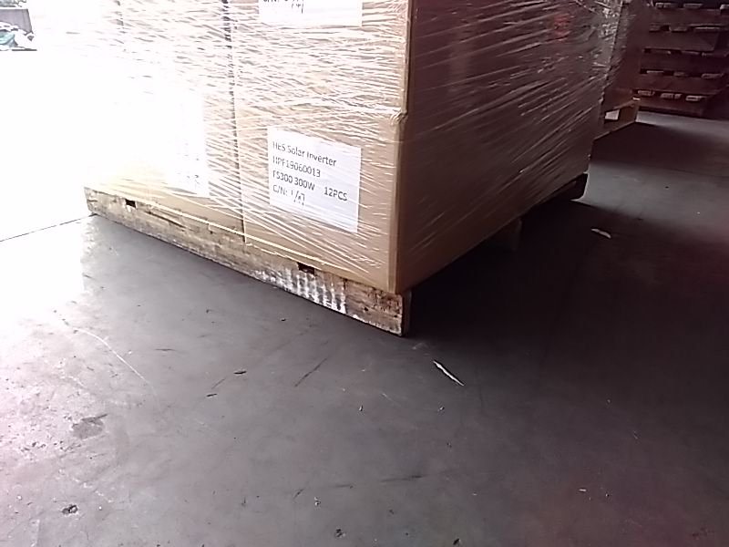 henergysolution's tweet image. Our Inverters are waiting for being loaded to Container. Thanks a lot for kinldy colleagues efforts. We believe that there would be more projects comes in future time.