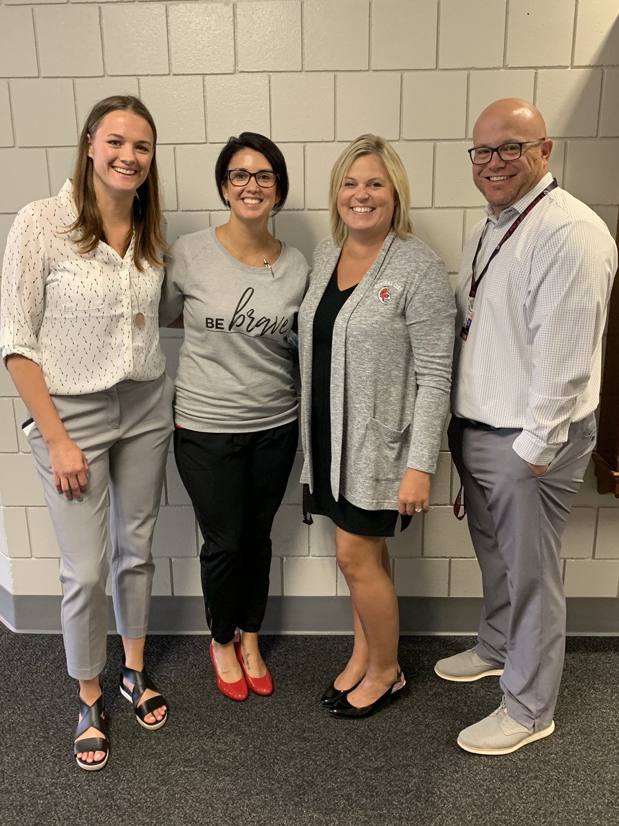 narum_lisa's tweet photo. We unintentionally color coordinate outfits more often than one could imagine. Great minds think differently, but along the same color scheme often. #FirstDay #GoTeam #CentralCassND #SquirrelsMS #SquirrelsHS #SquirrelsES #SquirrelsAD https://t.co/VV5LKQnQCS