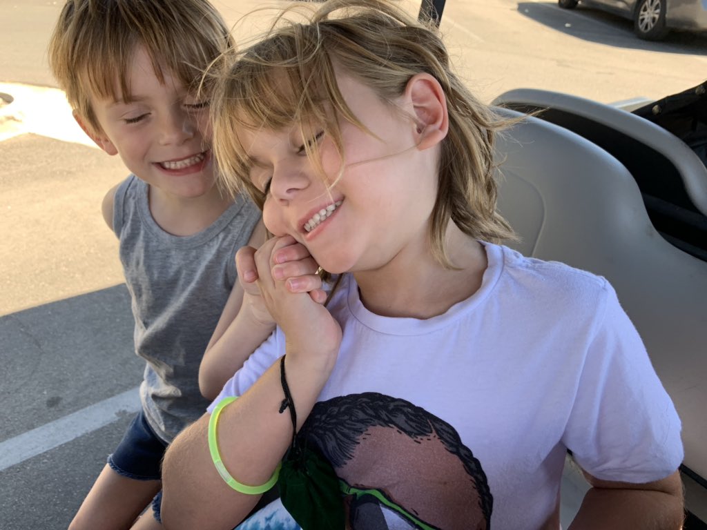 kyle_newman's tweet photo. End of Summer Fun!!! These two know how to have a blast. Swim. Play. Laugh. Repeat. #jamesknight #leothames #ojai #ojaivalleyinn https://t.co/SR010NKC66