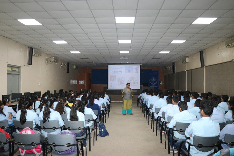 gsmmitsocial's tweet photo. #Induction2019 at #MIT kick-started with loads of excitement for our newly joined freshers
They grasped some lessons of #Wisdom from our #Faculty Priadarshni Madhavi Puranam,! Above all, they shared #Happiness with their new mates. Excited much? Well, this is just the beginning! https://t.co/Ixs3Uy1956