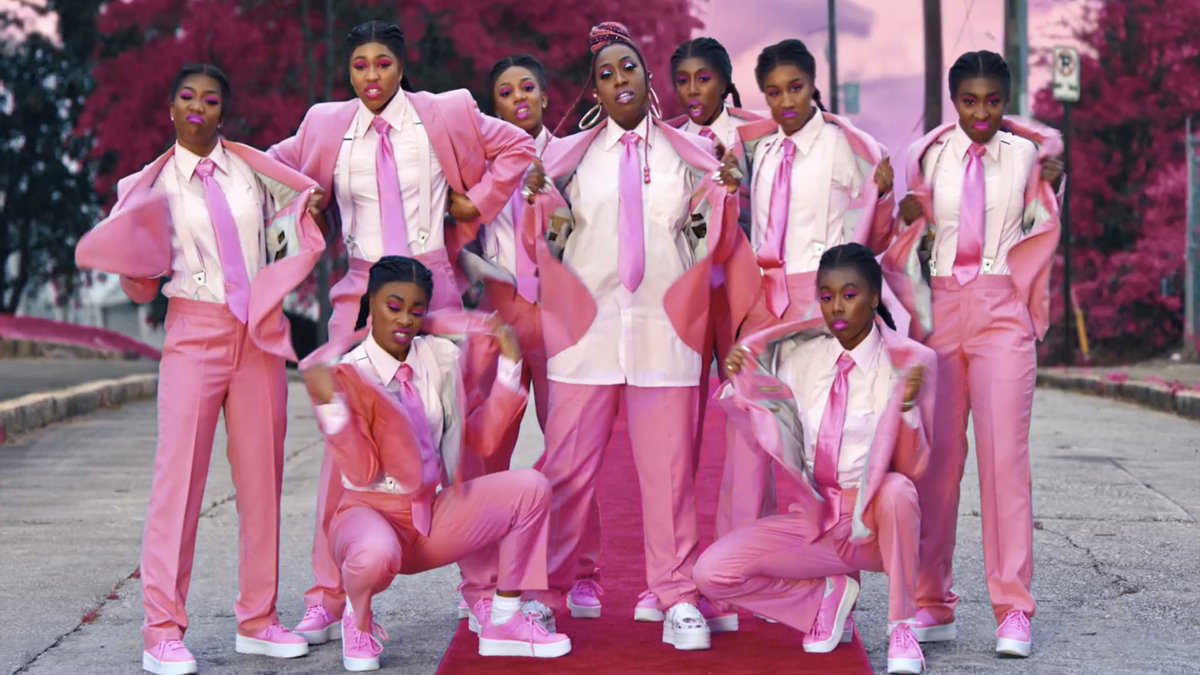 mefeater's tweet image. Visuals from Missy Elliott’s new music video ‘Throw It Back’ 💕