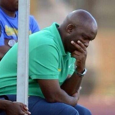 Mngqawa's tweet photo. @Gavuza88 @Mthiya_SA 😂😂😂😂 https://t.co/1eRTH5bcVM