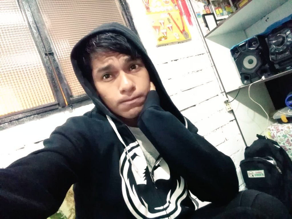 yhonatan_zavfer's tweet photo. Una noche fria y silenciosa aqui en mi cuarto en mi eterna tranquilidad π
#Yo_Yhonatan #Black_White18 #boyteen #boy #followme #likes #gayboy #GayLima #perugays #Simplemente_Yoπ #Smile #Suggar https://t.co/FlwRaEqx9U