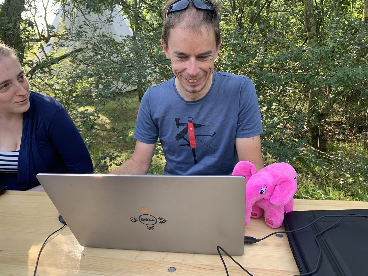 Team Michelle has 5 developers since <a href="/travelephpant/">Traversable on tour</a> is pair programming together with <a href="/EnriNL/">Henri</a> on the frontend! He’s learning a lot and enjoying his time here!

#WeCamp19