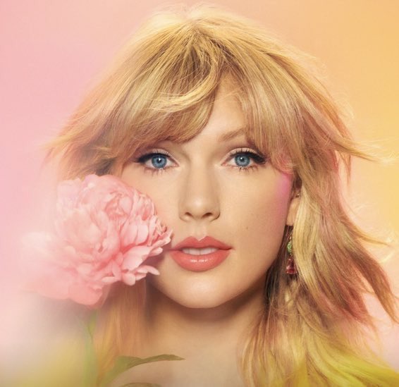 Iikefun's tweet photo. Taylor for #Lover https://t.co/DVYxUD4RdR