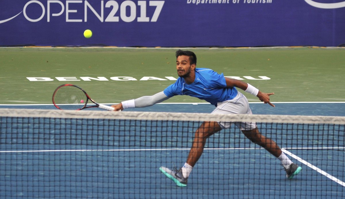 ians_india's tweet photo. #India's #SumitNagal moved a step closer towards making the main draw of the 2019 #USOpen. The 22-year-old beat #Canada's #PeterPolansky 7-5, 7-6 in two hours and five minutes in the second qualifying round.
Photo: IANS https://t.co/kbZekDAhx2