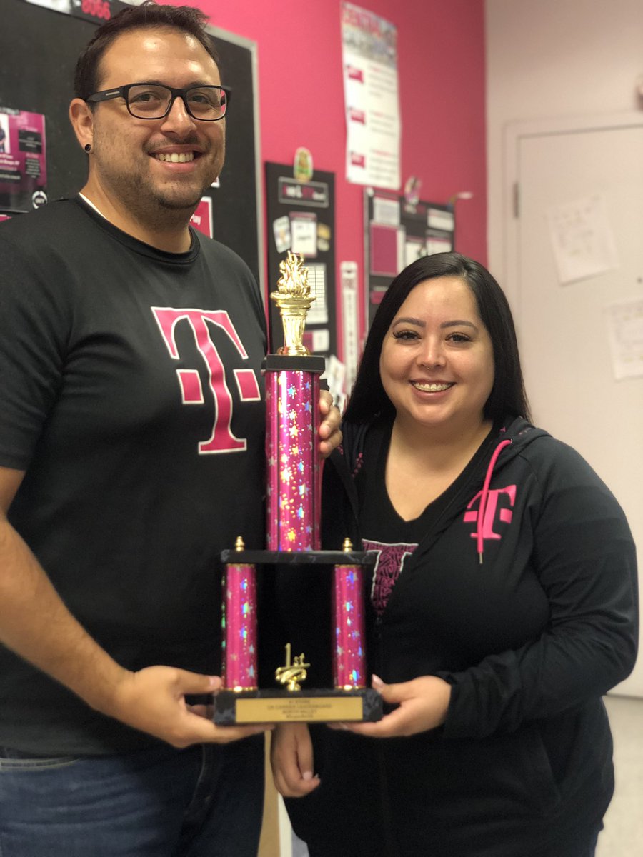 ShenitaLockhart's tweet photo. 🚨Celebration Alert🚨#WestisBest help me congratulate Stormy Barajas on her 17 year Magentaversary! 🎉@StaycJohn07 on her Q2 Winner’s Circle WIN &amp; her B-day! 🌟🎂@Hectorv_23 &amp; @jessmel_magenta on their #1 store ULB WIN! 🏆 #Unity #CentralCA @JordanaThorburn https://t.co/Qqk7FGBN7x