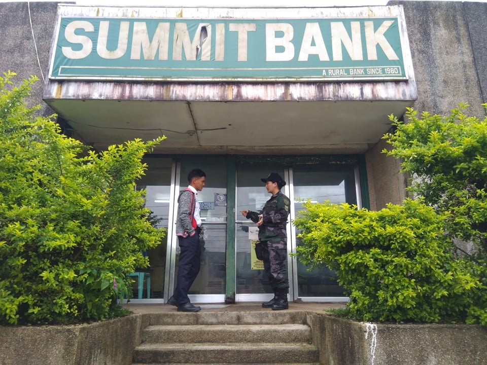 PNPTublay's tweet photo. Dialogue with the SG of financial establishment re suspicious individuals and vehicles afterwhich handed the calling cards of this office.
#securityenhancement
#RobberyPrevention https://t.co/c0fjhH1a40