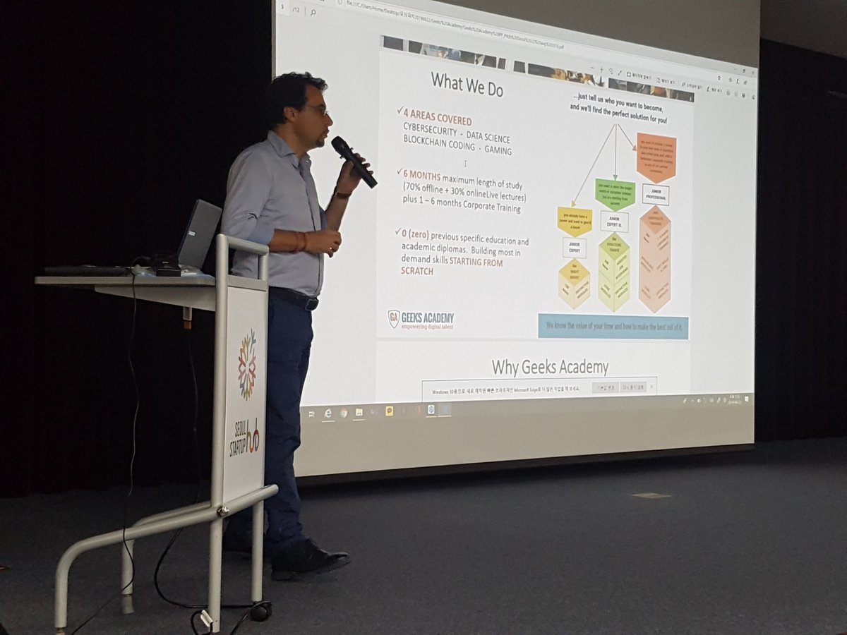 TutorSeoul's tweet photo. #globalstartupprogram seminar was held at #SeoulStartupHub "with #USACO Group, Blockchain Global Trends and Survival strategy of getting into USA market" #GeeksAcademy's representative giving a pitch! https://t.co/ogKYHT7WPK