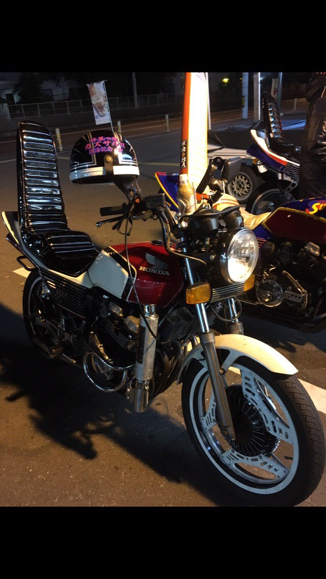 翔太郎さん専用CBR400F 燃料タンク G太郎 on X