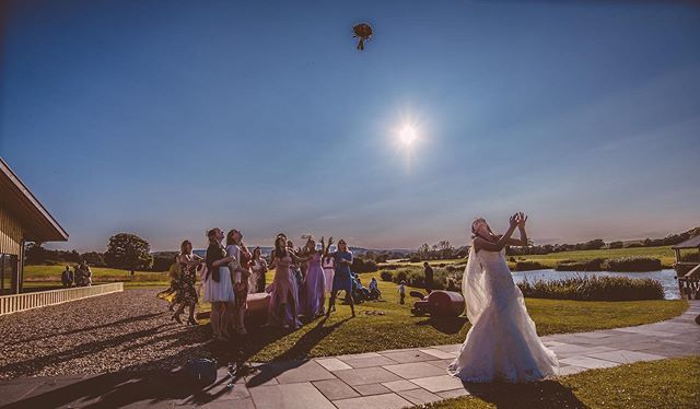 QuantockLakes's tweet photo. Catch 💚 Who will catch your bouquet on your wedding day at @quantocklakesuk 💚 #quantocklakes #instawedd #weddingreception #bouquet #weddingbouquet #catch #bride #bridesmaids #somersetwedding by @mrgrwphotography 👌 https://t.co/i7MK4HagGb