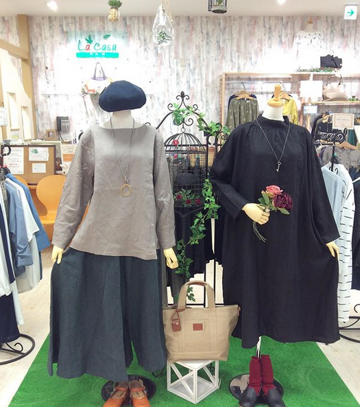 La Casa ラカーサ定番ブランド08mabから新作商品が入荷しました 暑い夏も過ぎて すごしやすくなる秋のお出かけにナチュラルでシンプルなワンピースがオススメです ラカーサ 雑貨店 山形 秋 08mab ファッション お出かけコーデ T Co