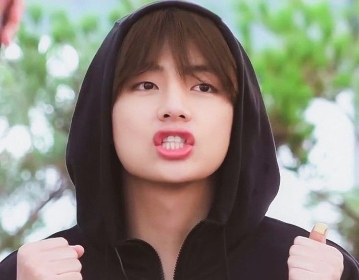 seokdrinks's tweet photo. Love Yourself; Tear https://t.co/0KHwSg9bsh