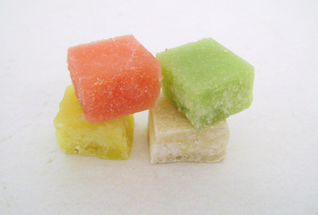конфеты фруктовый сахар. фруктовая помадка. фруктовый сахар кусковой. фруктовый сахар кусковой. фруктовый сахар 5кг.