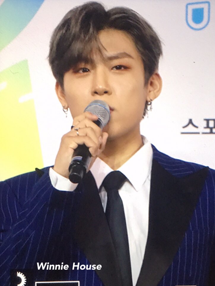 WinnieHouse's tweet photo. 190823
#PARKWOOJIN #AB6IX 
#박우진 #에이비식스 https://t.co/KLXFdGRFyM