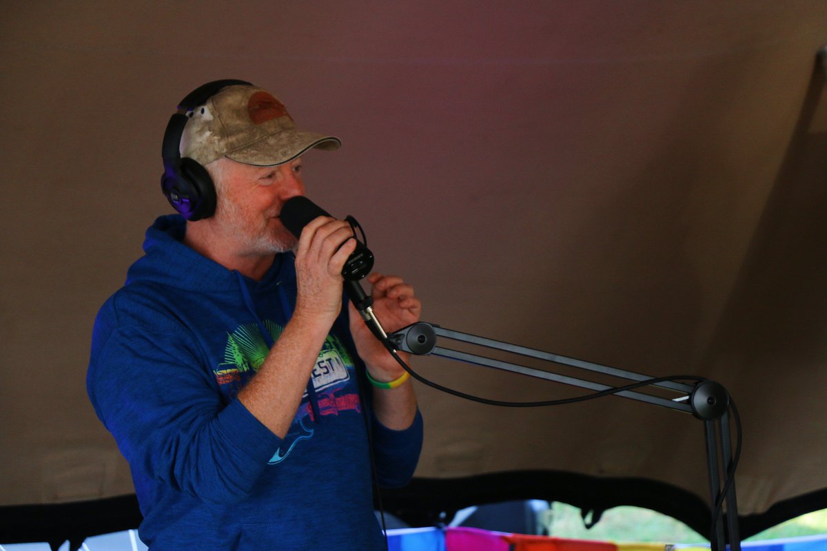 Carfestevent's tweet photo. Not long to go till #CarFestSouth gates open at midday! Keep one ear on @VirginRadioUK as Chris chats all things CarFest with loads of special guests live at the show! #Only4Hours https://t.co/A4DTIjGD2Y