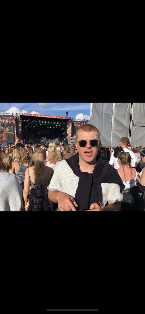 billyarnold2602's tweet photo. Happy birthday day1🤘🏻 have a sick day x @watson_tobias https://t.co/KC0MtpSo16