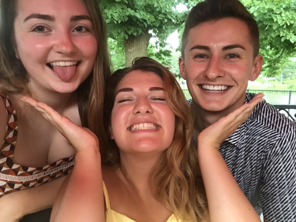 jk_itsjacquie's tweet photo. How did Riley, Chloe, and I become friends??? I don’t really know but it’s been like 5 or 6 years now since the original #TeenExperience and every time I think about them or us I just smile I love them so much and I CANT WAIT TO SEE THEM TODAY!!! Get ready for the #GayExperience https://t.co/D05JUVQqh5