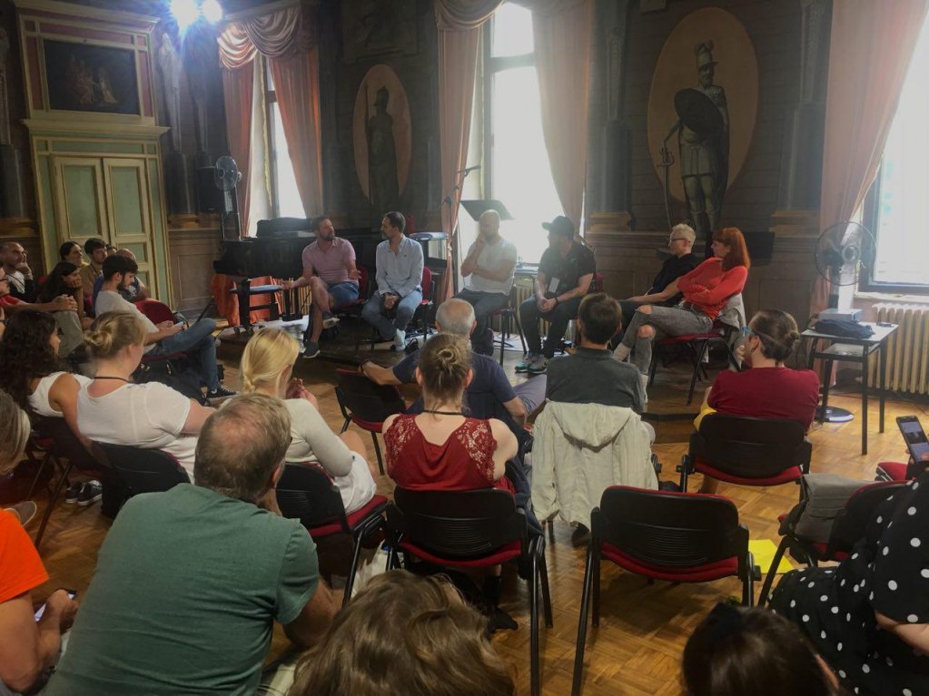 #Vocalmente19 day 2✌
Meeting with @ONAIRvocalband 
Don't miss their show this evening at 9 pm here in #Fossano!
#vocalmentefestival #vocalmente