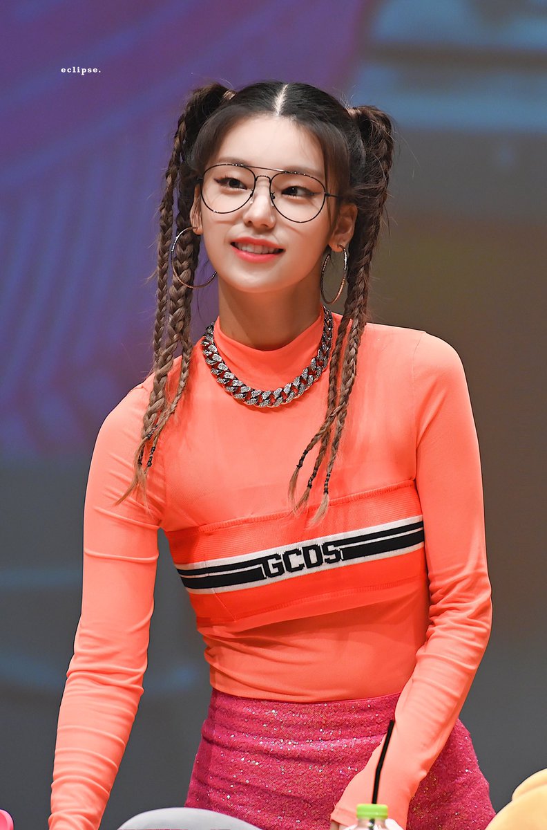 eclipse_yeji's tweet photo. 190804 고양 팬사인회

#YEJI #예지 #ITZY #있지 https://t.co/DO60BeSlsA