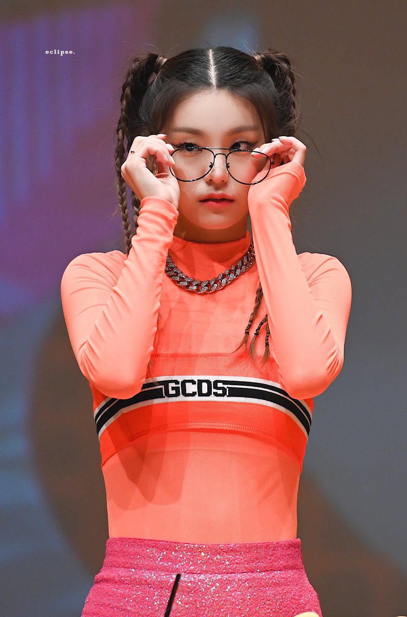 eclipse_yeji's tweet photo. 190804 고양 팬사인회

#YEJI #예지 #ITZY #있지 https://t.co/DO60BeSlsA