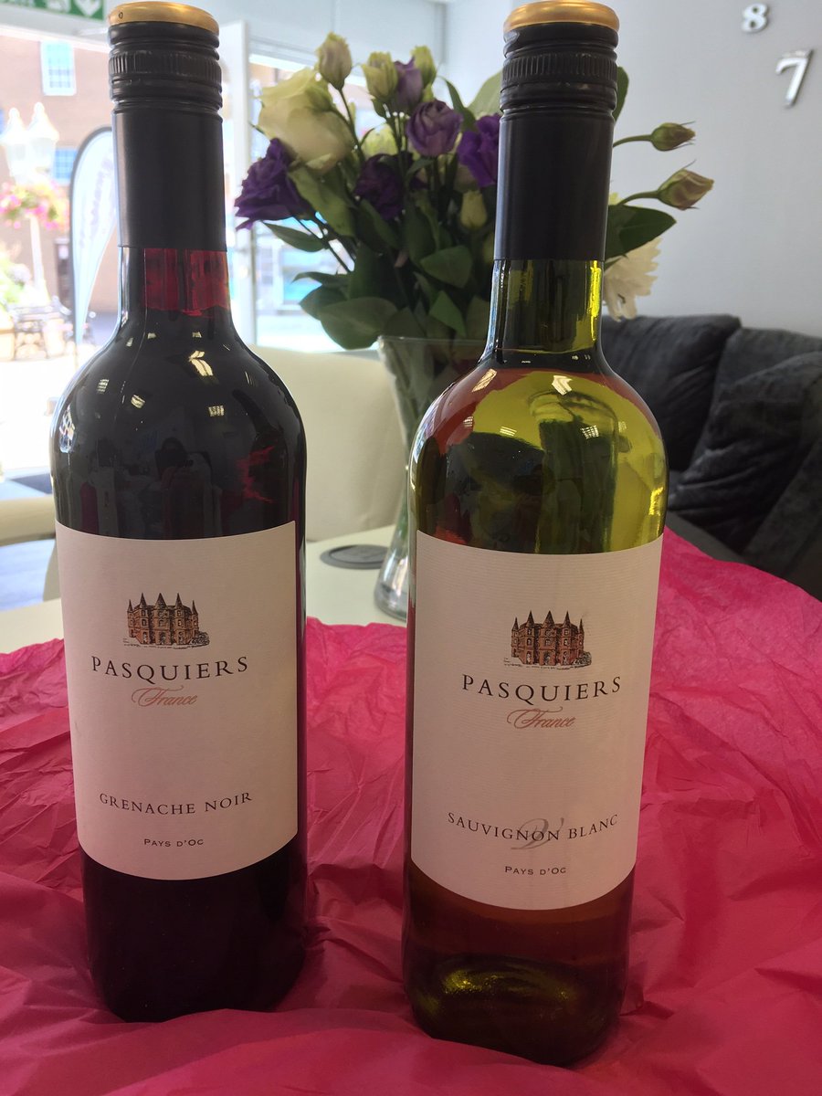 How lucky are we! Some beautiful flowers and lovely liquid refreshment from equally happy purchasers and vendors!! #rollonbankholidayweekend #isittimetogohomeyet <a href="/H2oHomes/">H2o Homes</a>